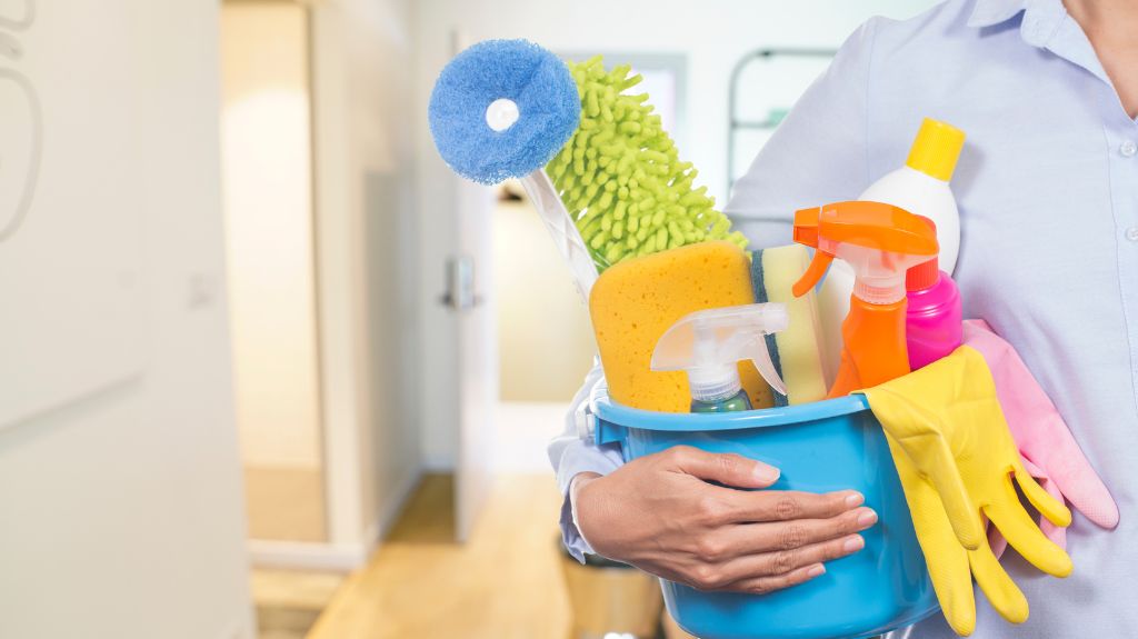 6 Cleaning Hacks for Your Home